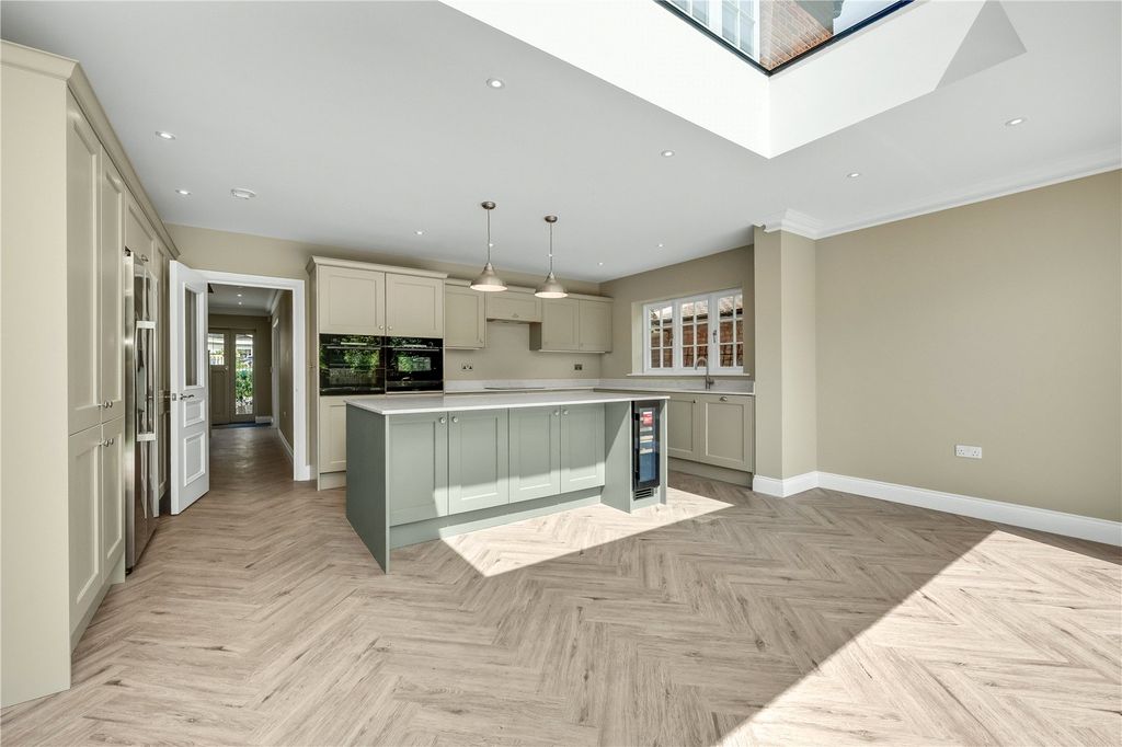 Property photo 2 of 10 Picture No. 07