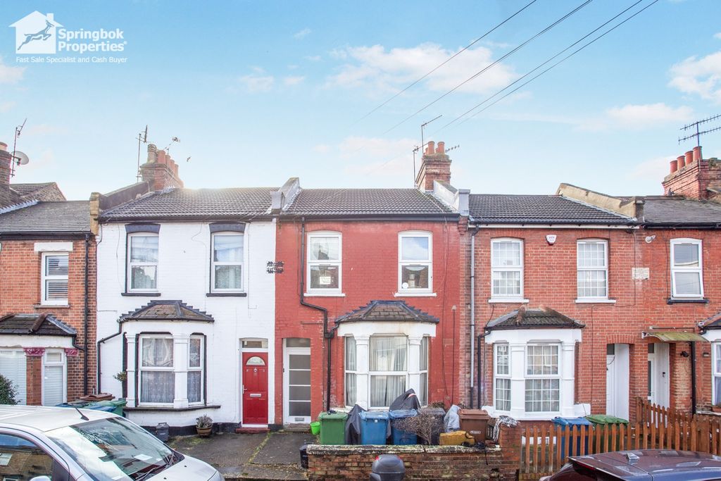 Property photo 1 of 10 Front View