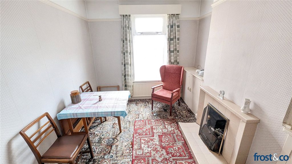 Property photo 3 of 12 Dining Room