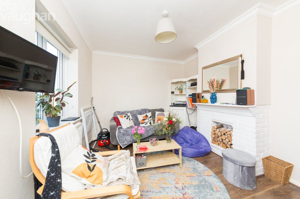 Property photo 2 of 11 Picture No. 22