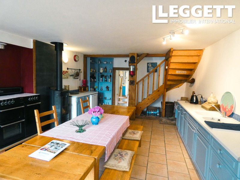 Property photo 3 of 10