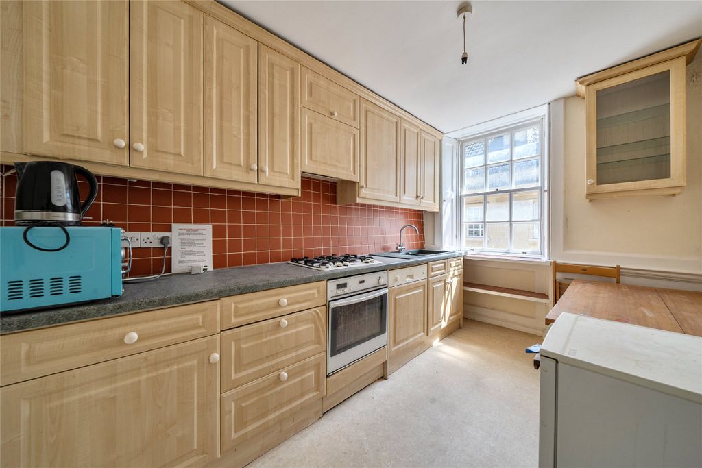 Property photo 3 of 16 Picture No. 14