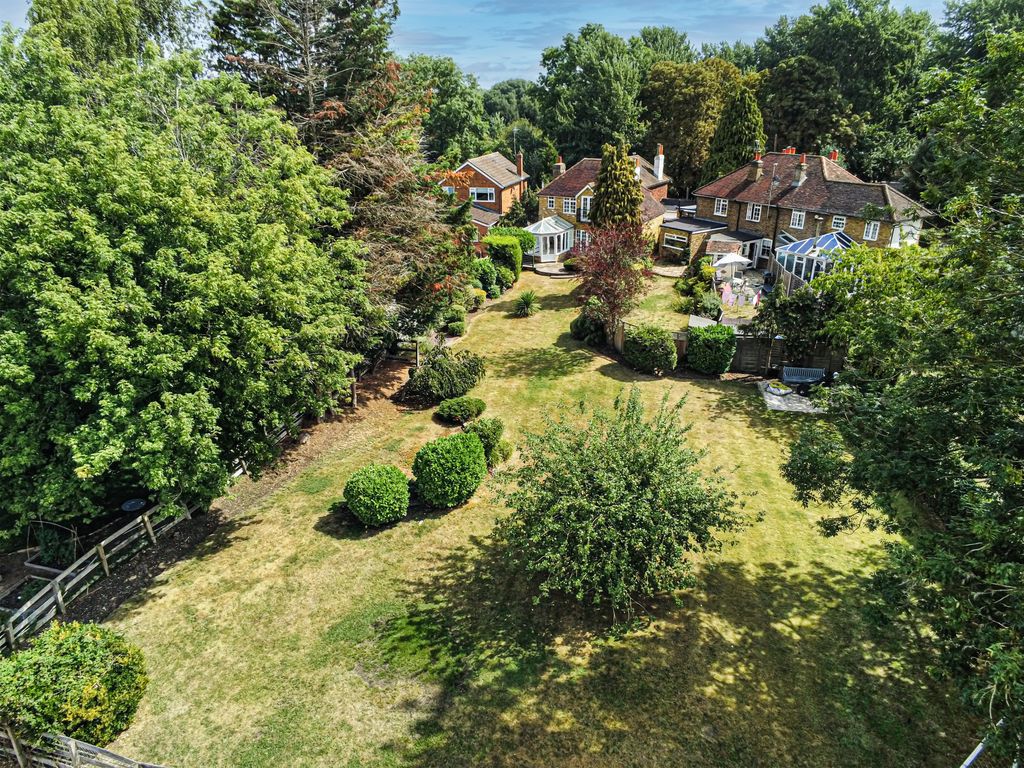Property photo 2 of 31 101006451079