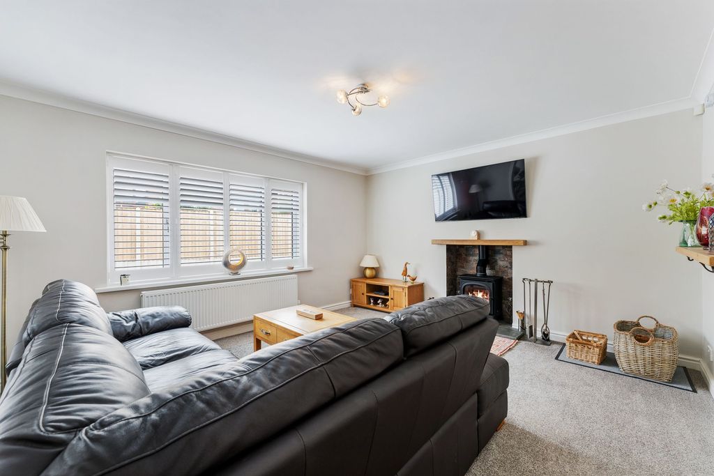 Property photo 2 of 45