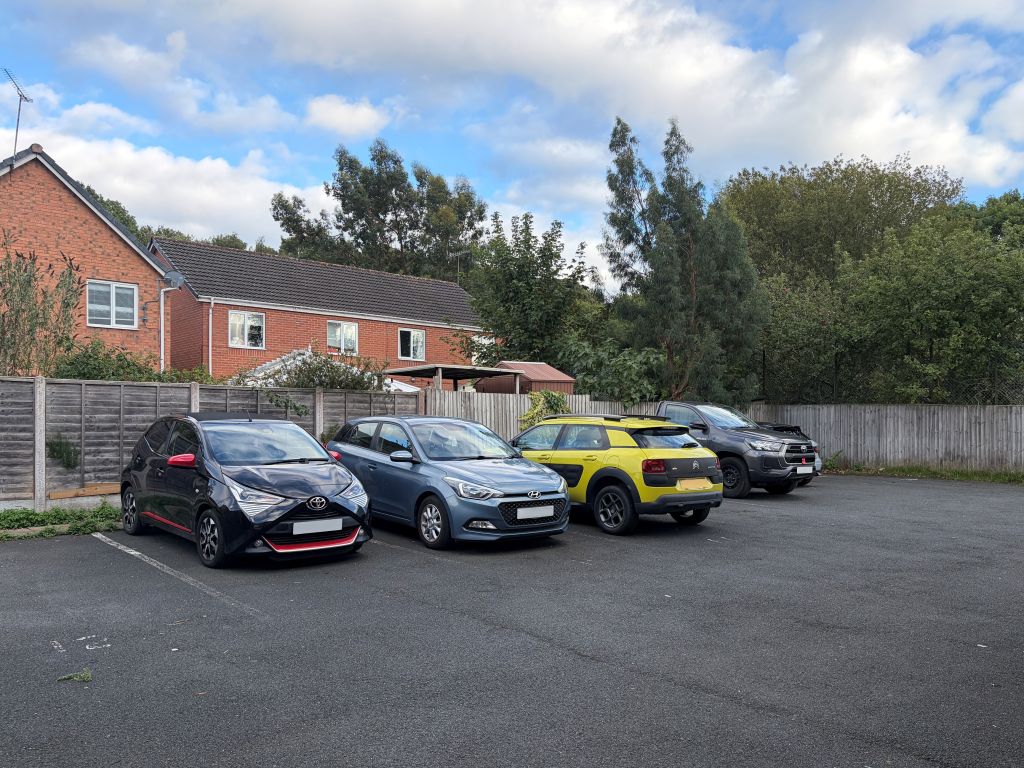 Property photo 2 of 14 Car Park