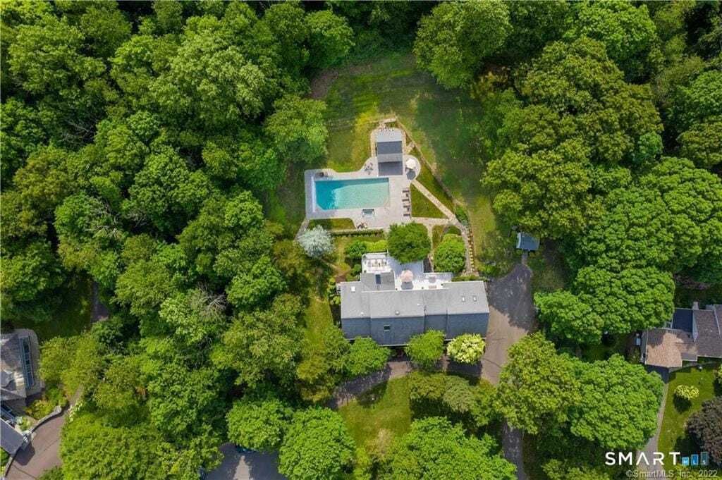 Property photo 1 of 31
