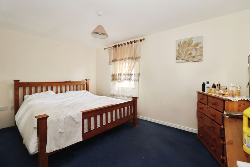 Property photo 3 of 15 Pbox-Img.Jpg