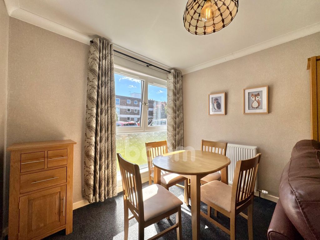 Property photo 3 of 19 Greenlaw Drive, Paisley Dining Space