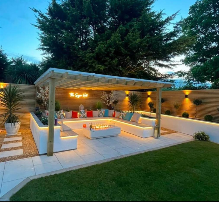 Property photo 2 of 21