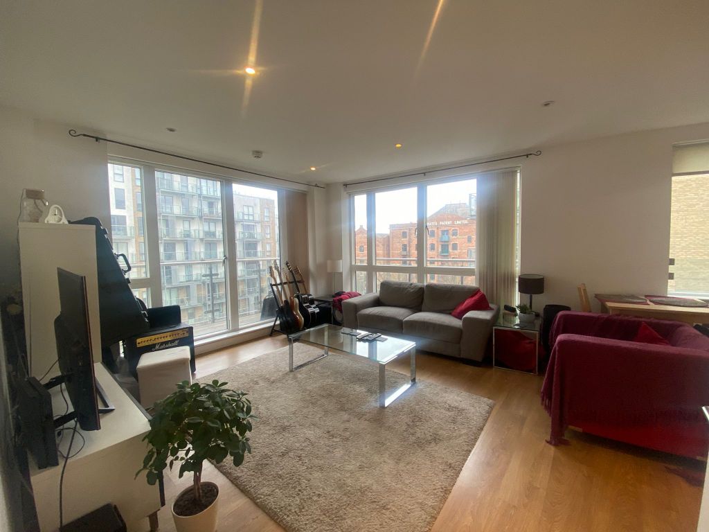 Property photo 2 of 9