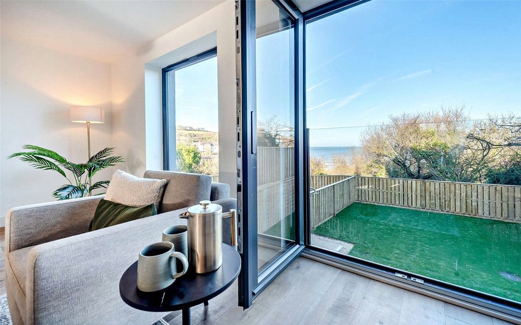 Property photo 2 of 30 Longshore Show Home