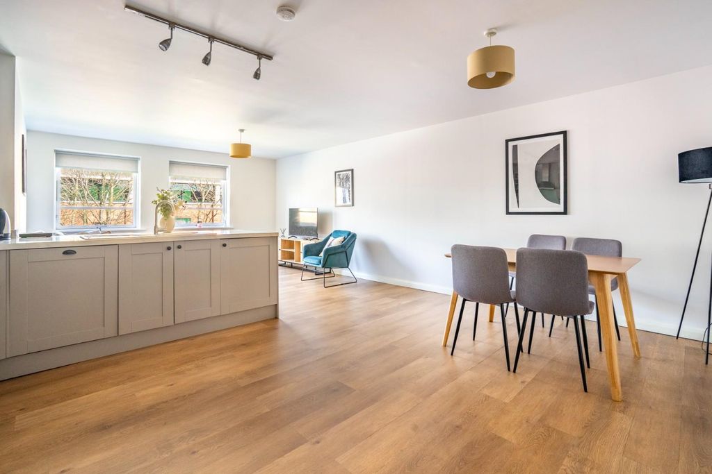 Property photo 2 of 15 Dining Area