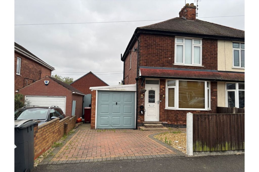 Property photo 1 of 11