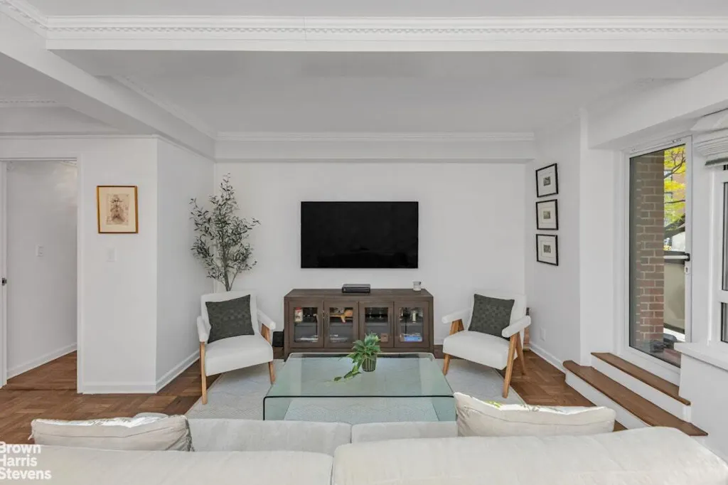 Property photo 2 of 13 <Alttext/>