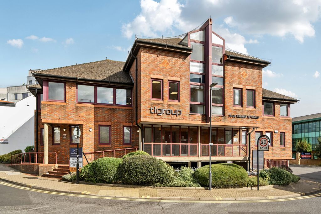 Property photo 1 of 17 1354901668c7F468Ddfb9.Jpg