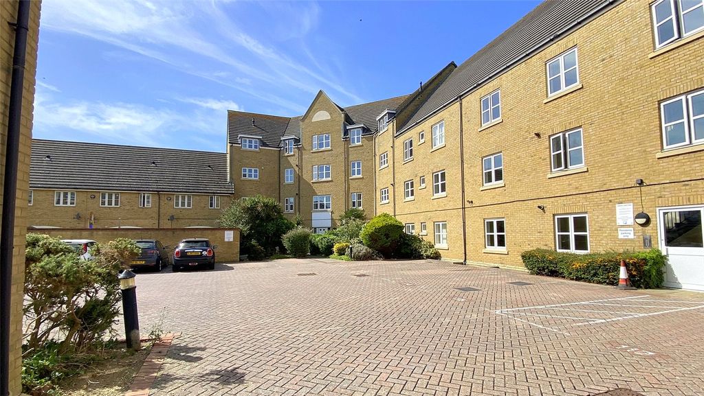 Property photo 1 of 11 Picture No. 02