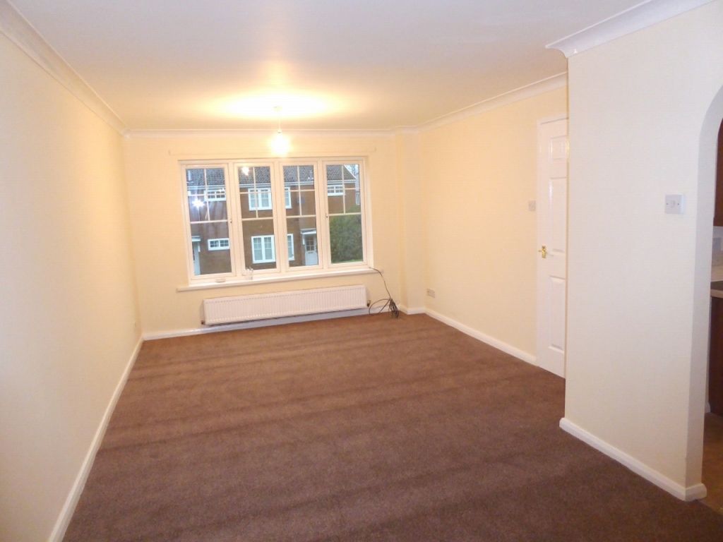 Property photo 3 of 8 Photograph 3