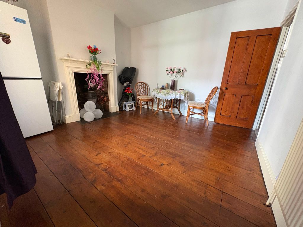 Property photo 3 of 13 Image