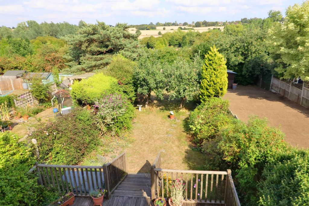 Property photo 2 of 28 Picture No. 63