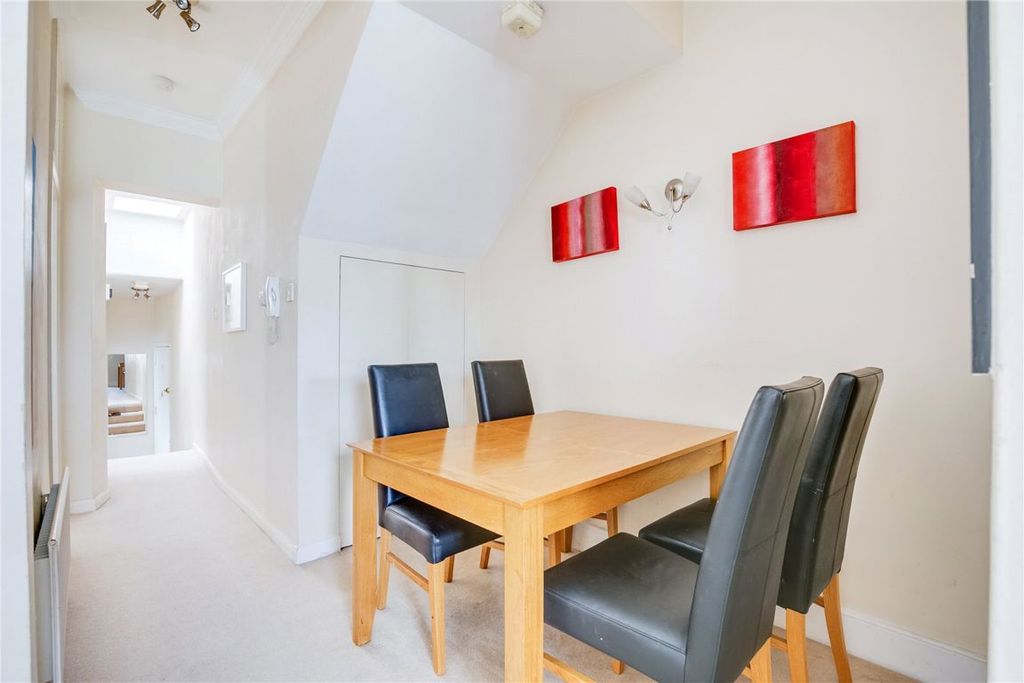 Property photo 3 of 4