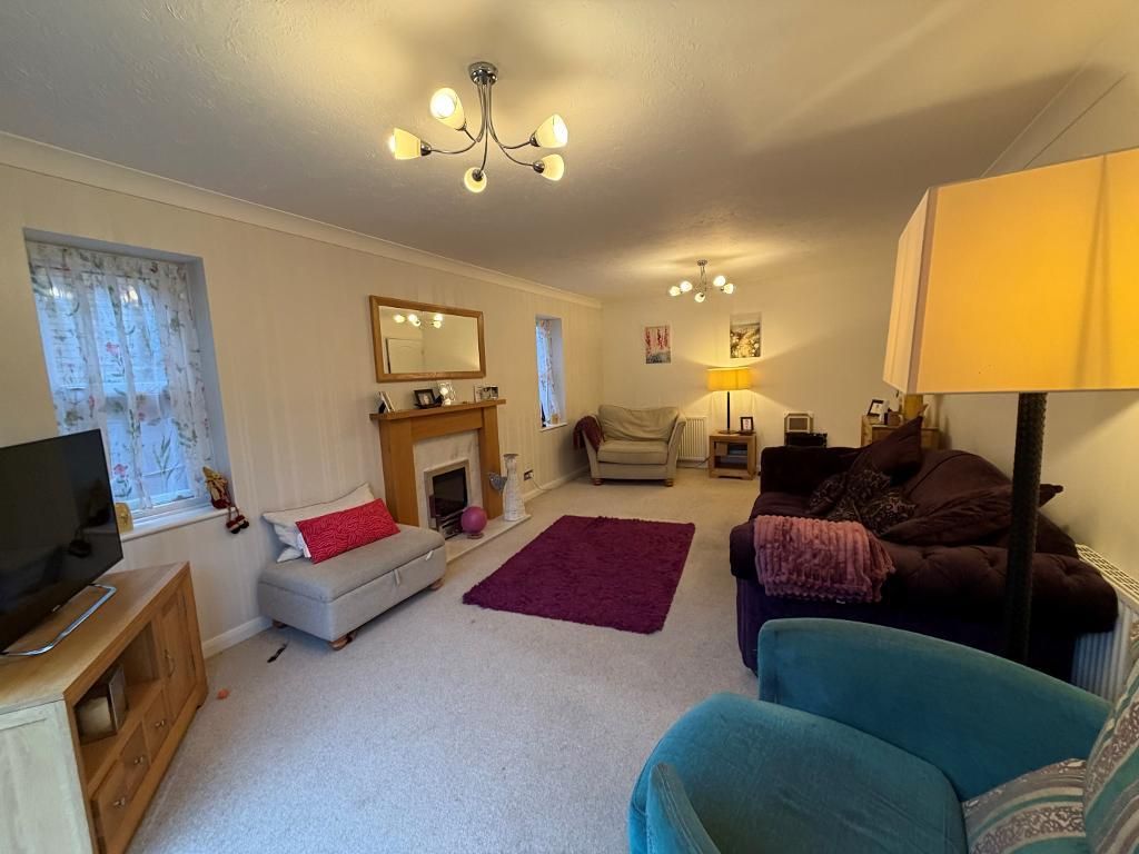 Property photo 2 of 19