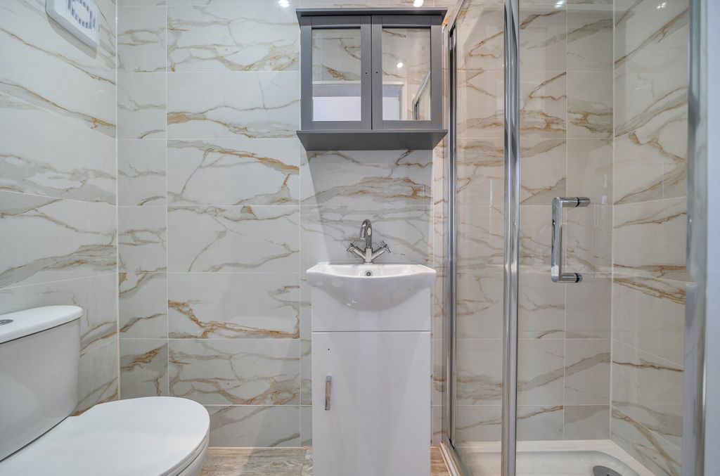 Additional image 12 of 5 bed semi-detached house for saleKellett Road, Upper Shirley, Southampton, Hampshire SO15