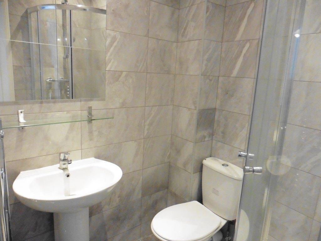 Property photo 2 of 5 P1020378.Jpg