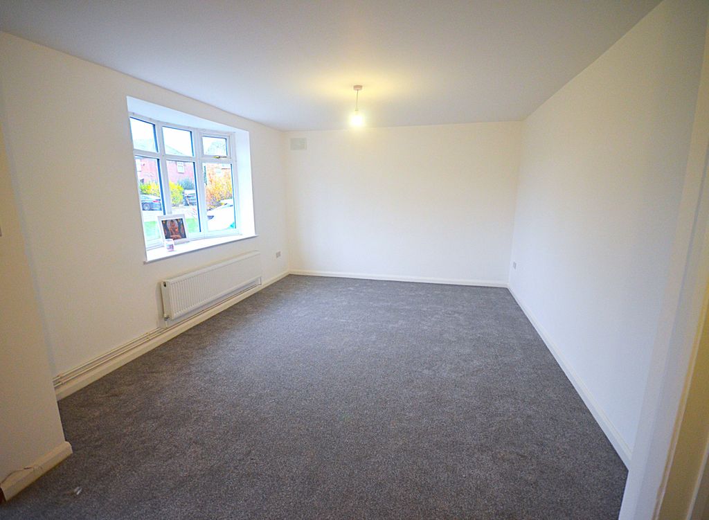 Property photo 3 of 11 Gallery