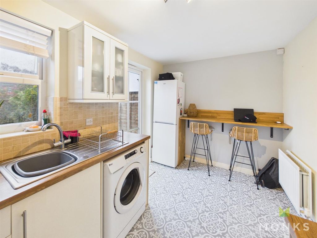 Property photo 2 of 13 Cam01348G0-Pr0789-Still003.Jpg