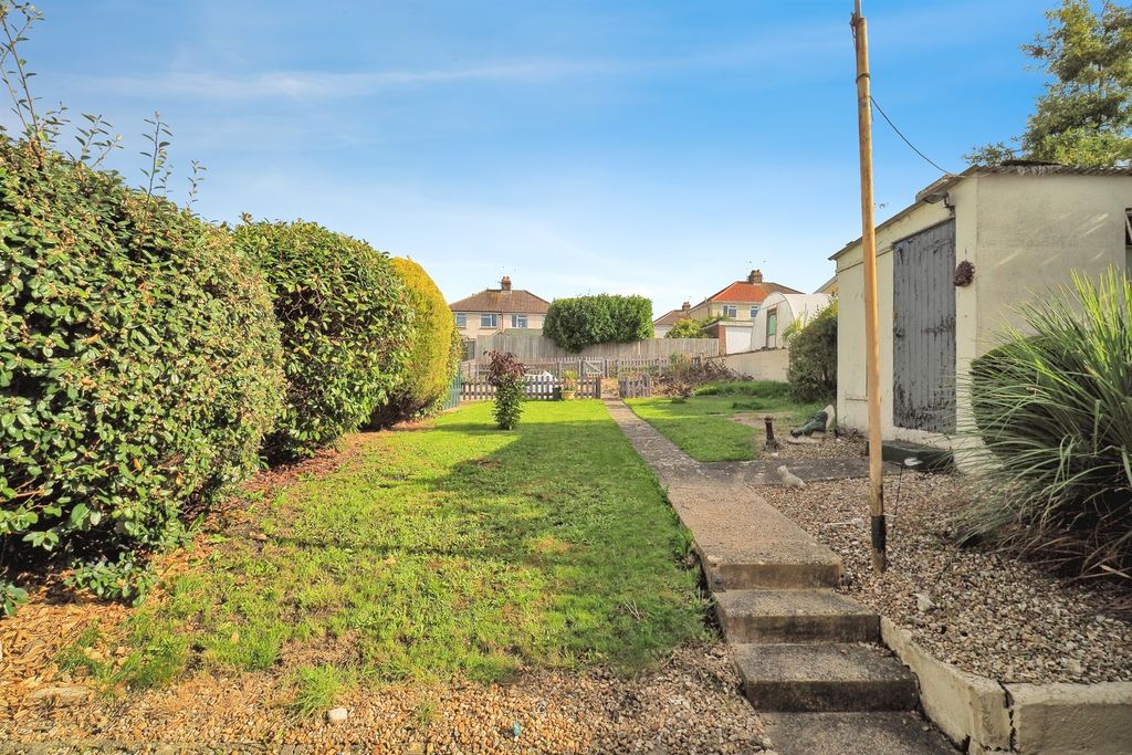 Property photo 3 of 14