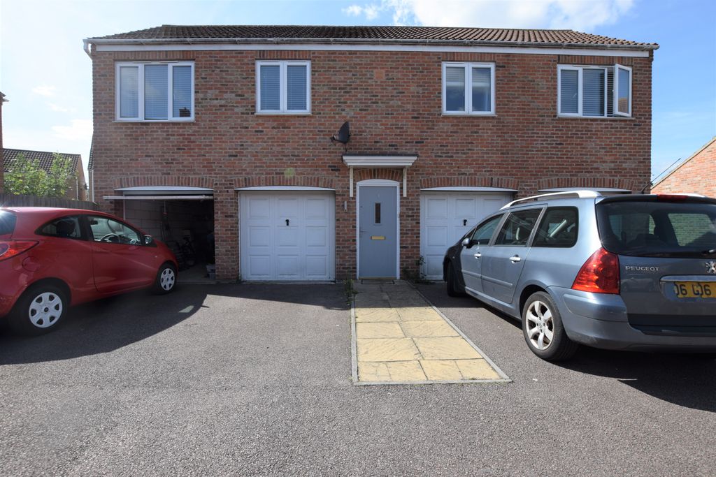 Property photo 1 of 15