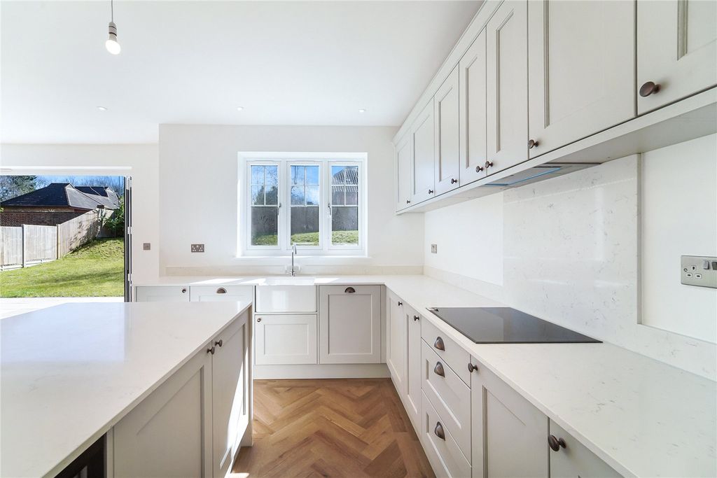 Property photo 3 of 11 Picture No. 47