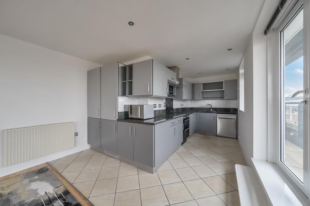 Property photo 2 of 15 Kitchen