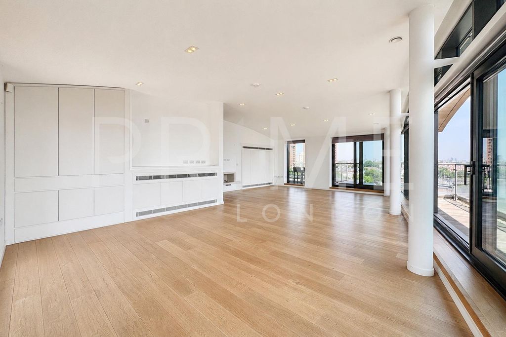 Property photo 3 of 16 Cw14.Jpg