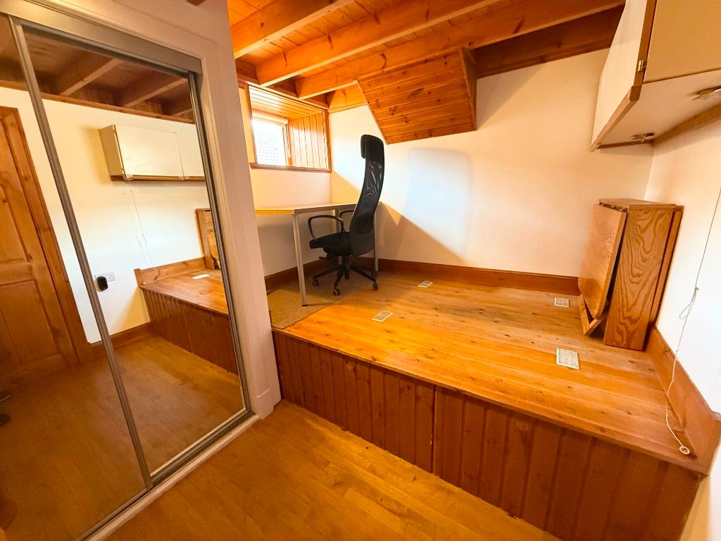 Property photo 3 of 9 Photo 3