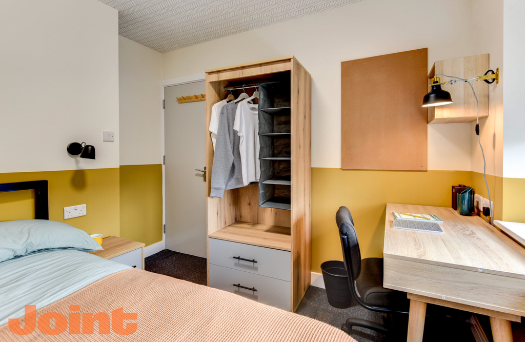 Property photo 1 of 6