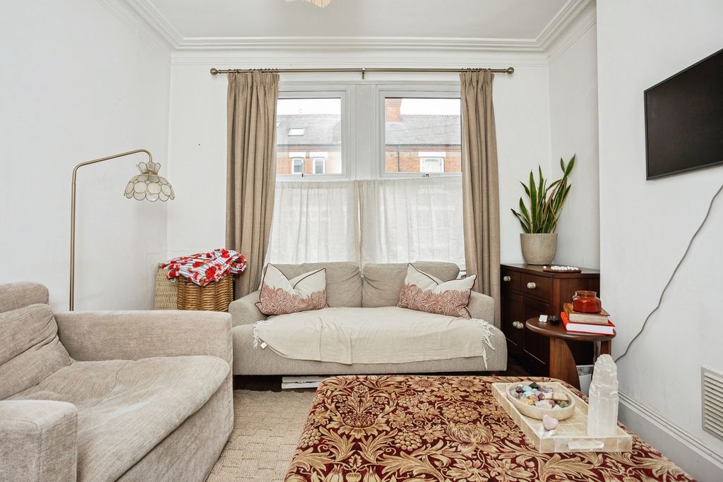 Property photo 3 of 20 Pbox-Img.Jpg