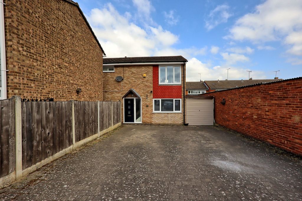 Property photo 1 of 30