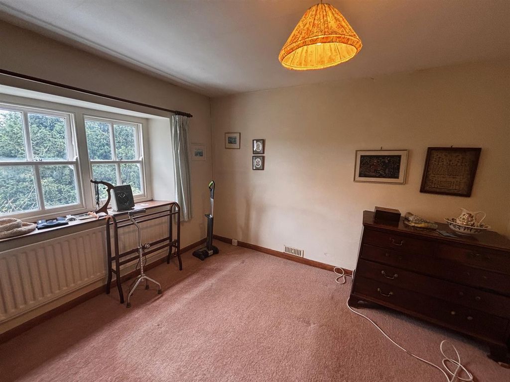 4 bed detached house for saleCroft Ends, Hutton Roof LA6 photo 4