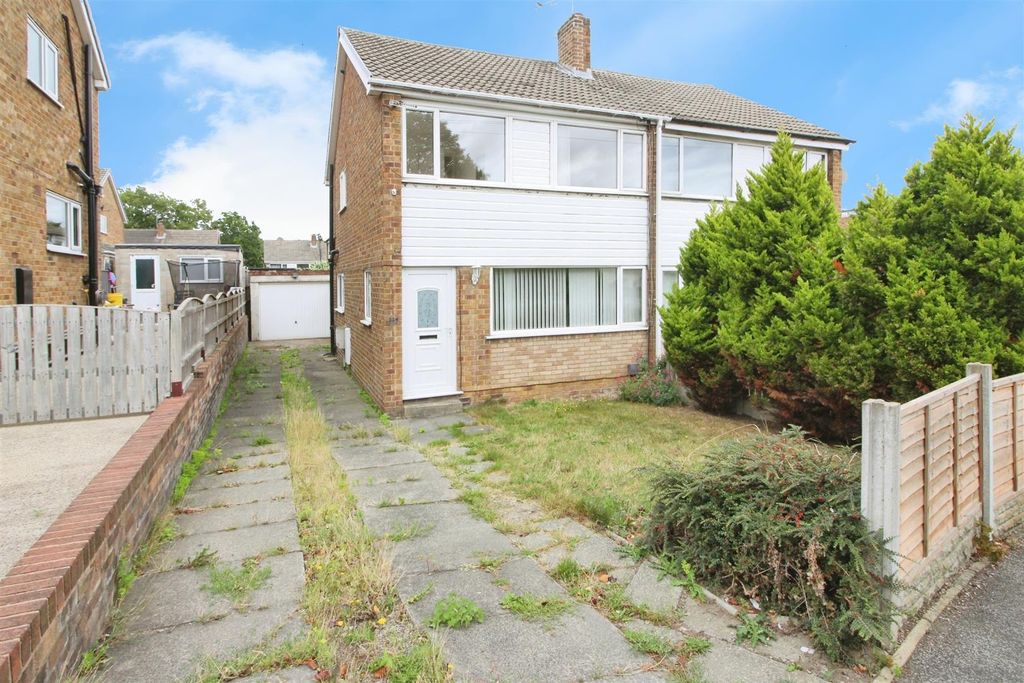 Property photo 1 of 15 Outside