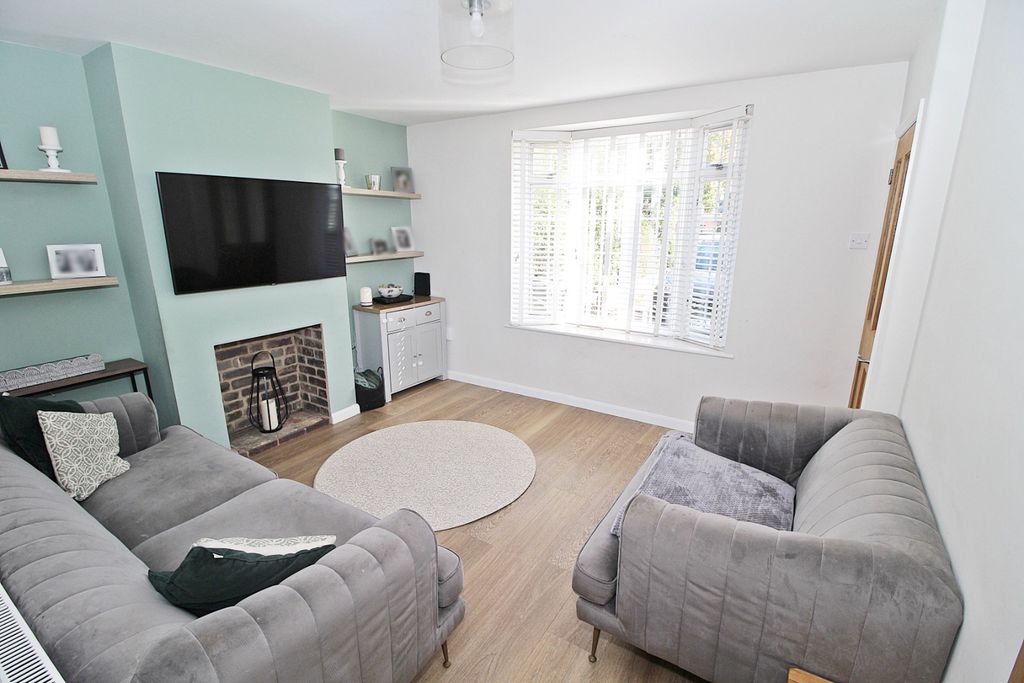 Property photo 3 of 15 4410045