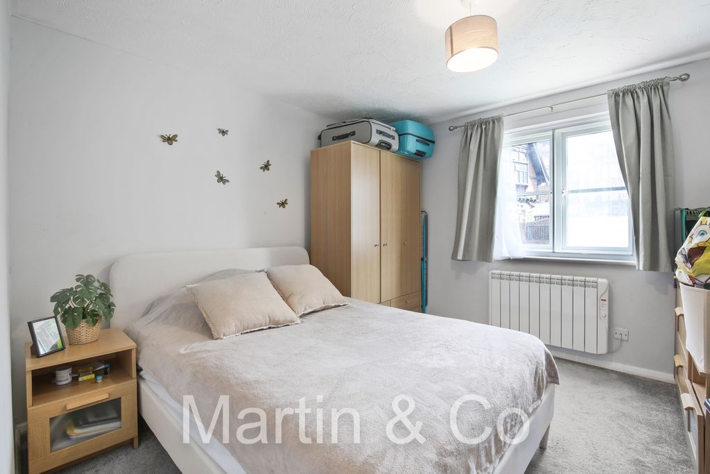 Property photo 3 of 12 11