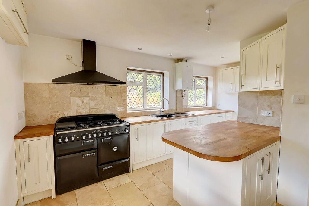 Property photo 3 of 18 Picture No. 22