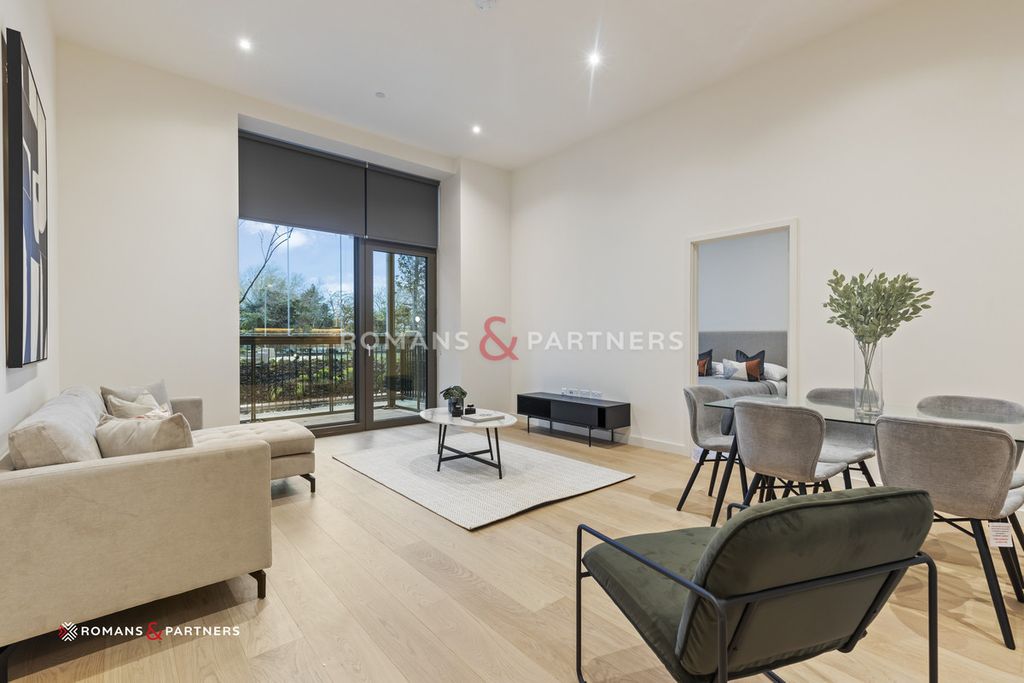 Property photo 2 of 12