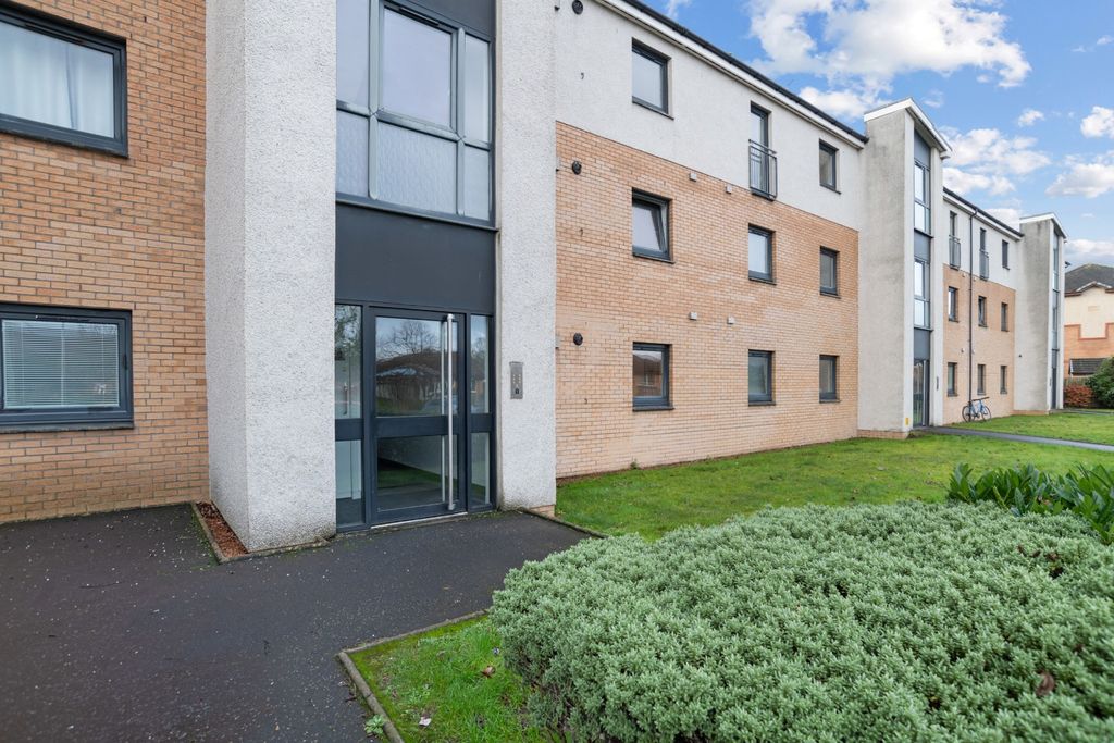 Property photo 2 of 14 4789972