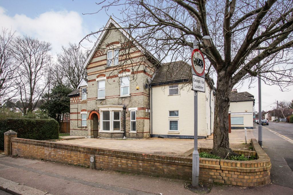 Property photo 1 of 4