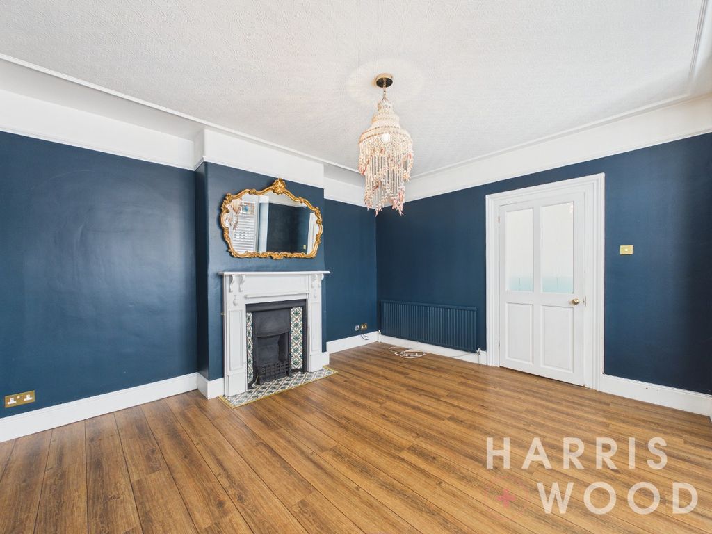 Property photo 3 of 38 4671033