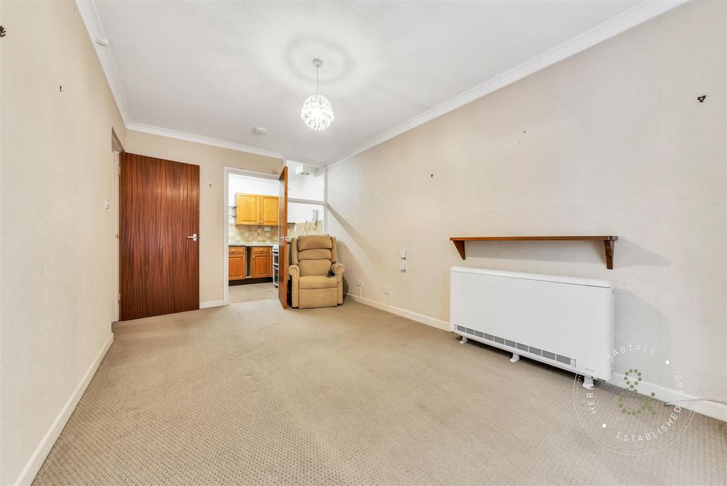 Property photo 2 of 16 Western-Court-11.Jpg