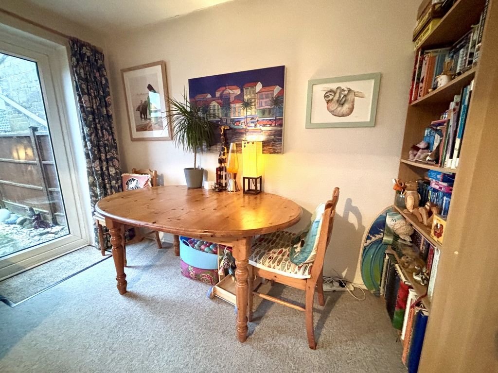 Property photo 3 of 12 Photo 10