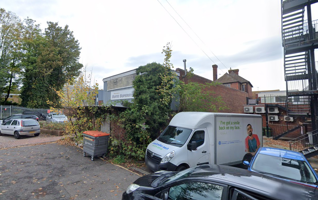 Property photo 1 of 6